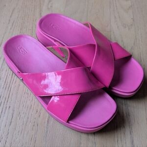 UGG Emily Slide Sandals Size 7